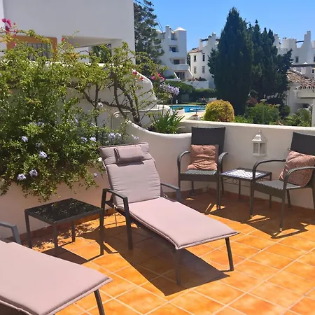 Apartment Iso Parveke Merenrannassa 102